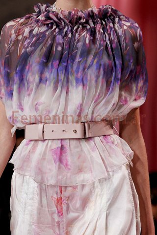 Tendencia moda cintos verano 2012 Nina Ricci d